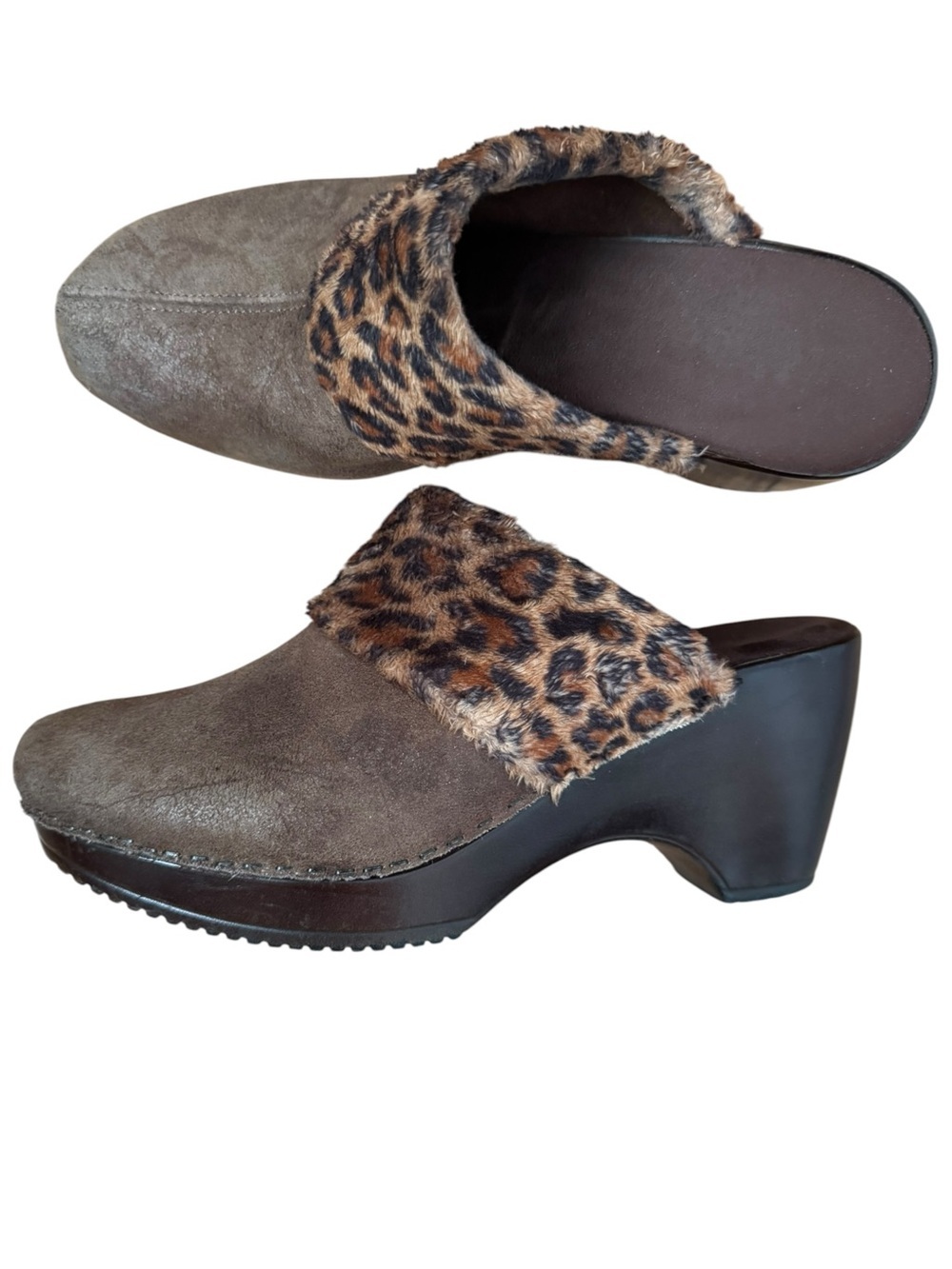 Women’s Vintage Spanish Made Cheetah Clogs - Picture 4 of 6